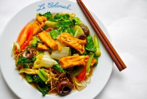 Mi Xao Don Chay (Vegetarian Crispy Egg Noodles)